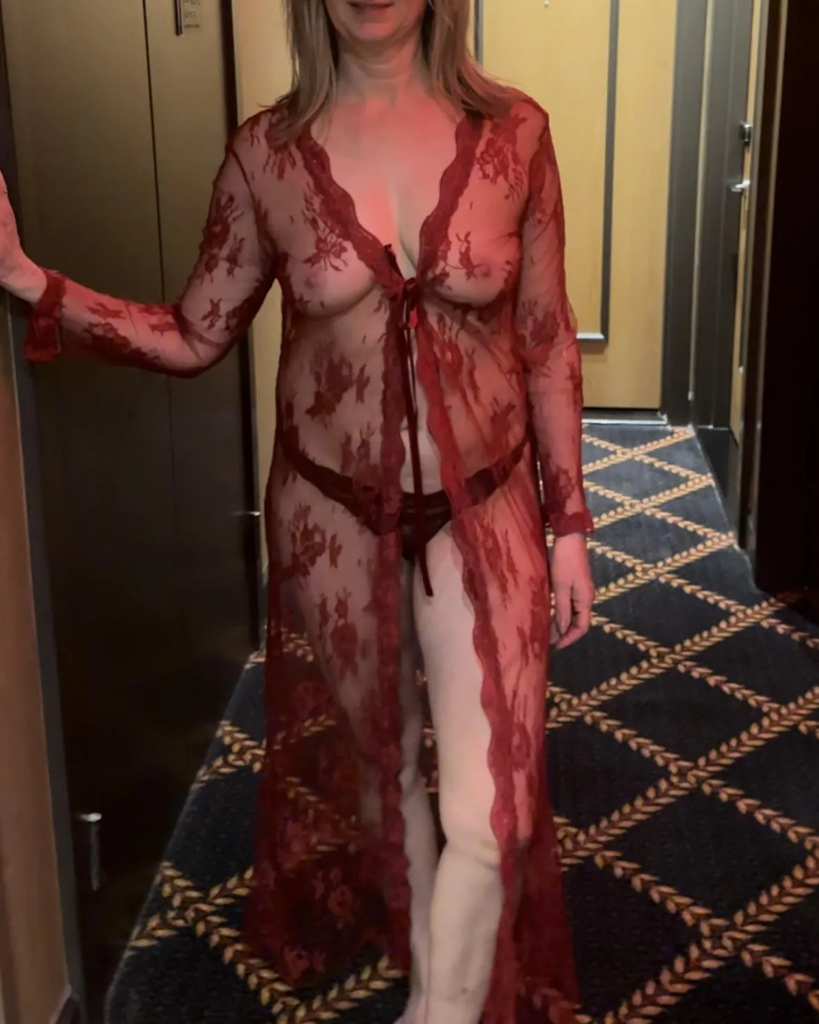 New York Valentine Hotel Hallway Flash