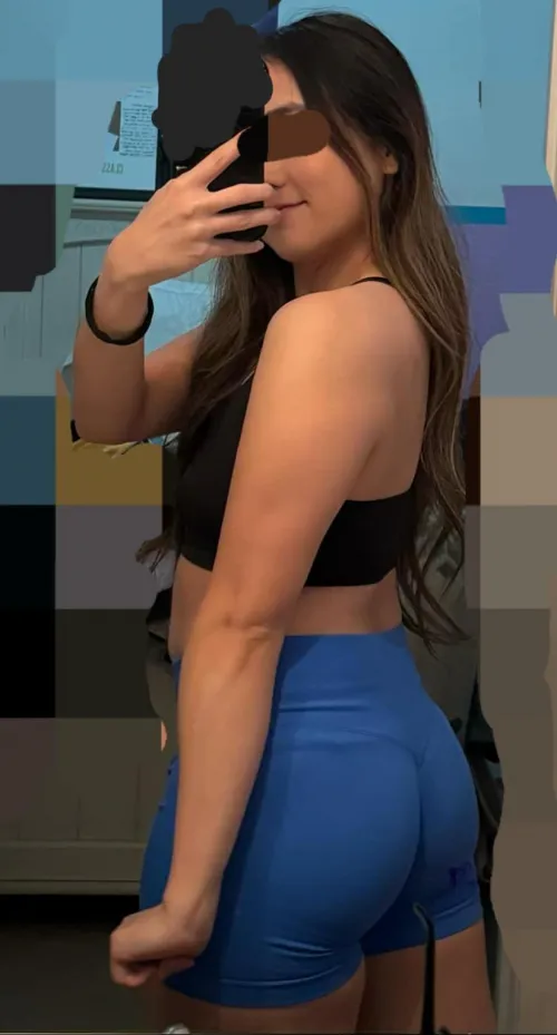 Small Girl Small Muscles But I'm working on it 😅 Asian 5ft (F)