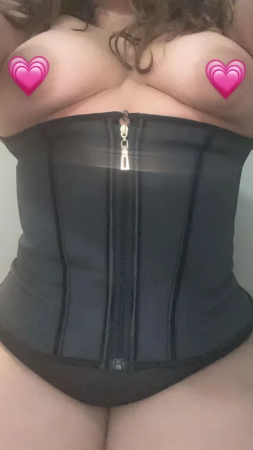 24 Latina East Tennessee