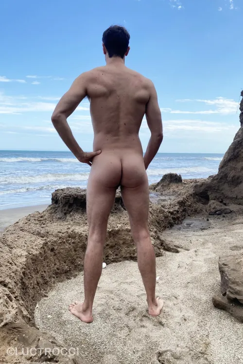 Awesome day to shoot at the beach!😏