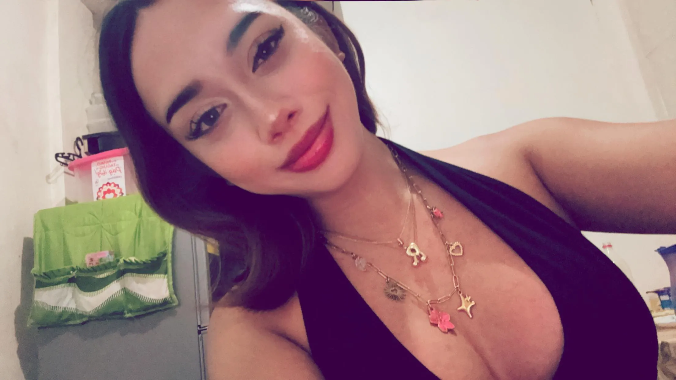 Get trapped by a Filipina Goddess 😉❤️