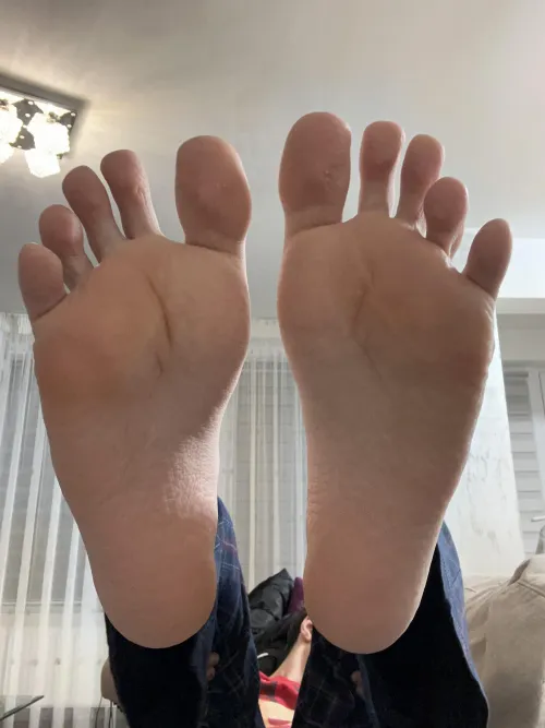 would you still be my friend if I randomly made you worship my feet?