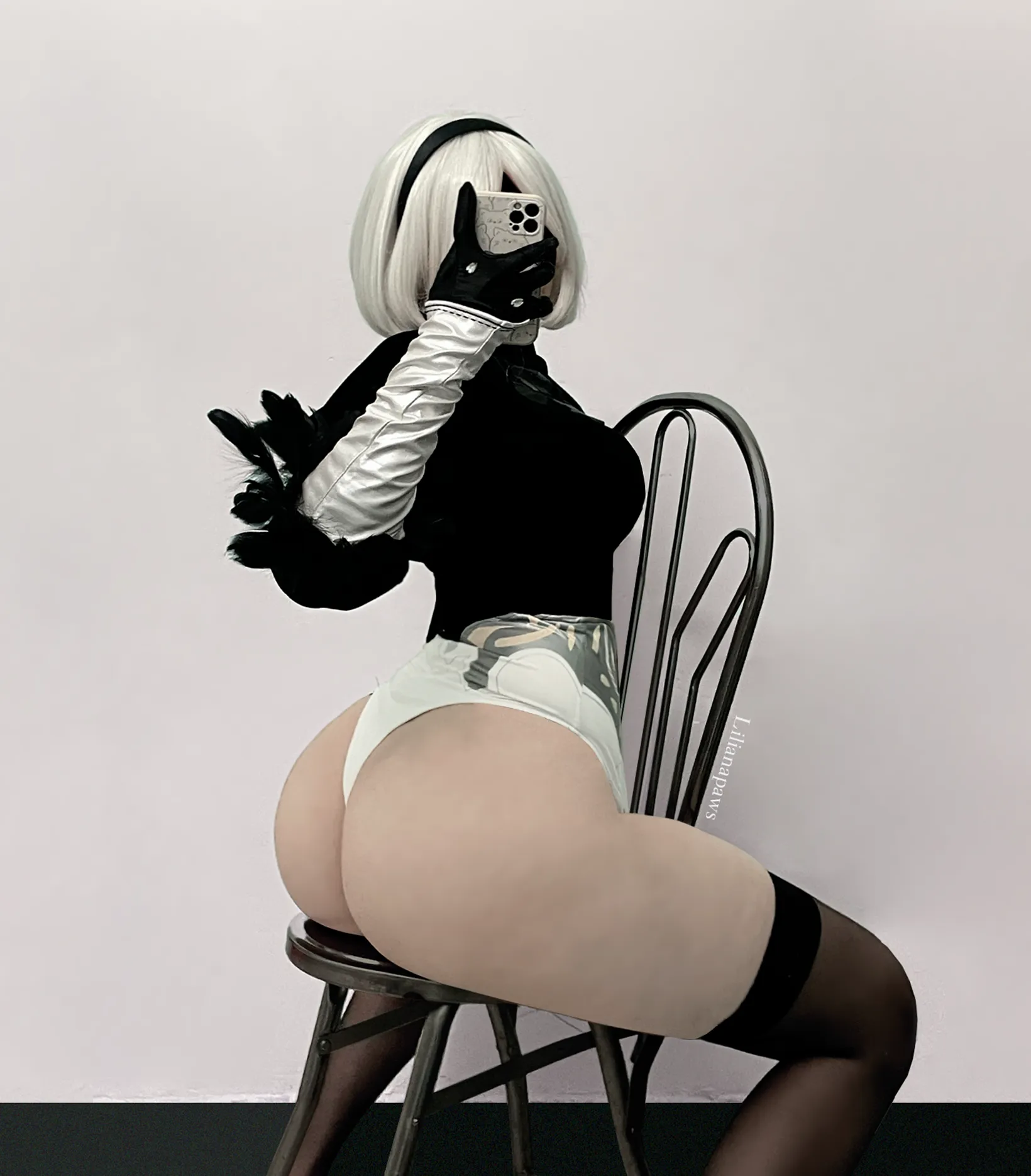 2B by @lilianapaws