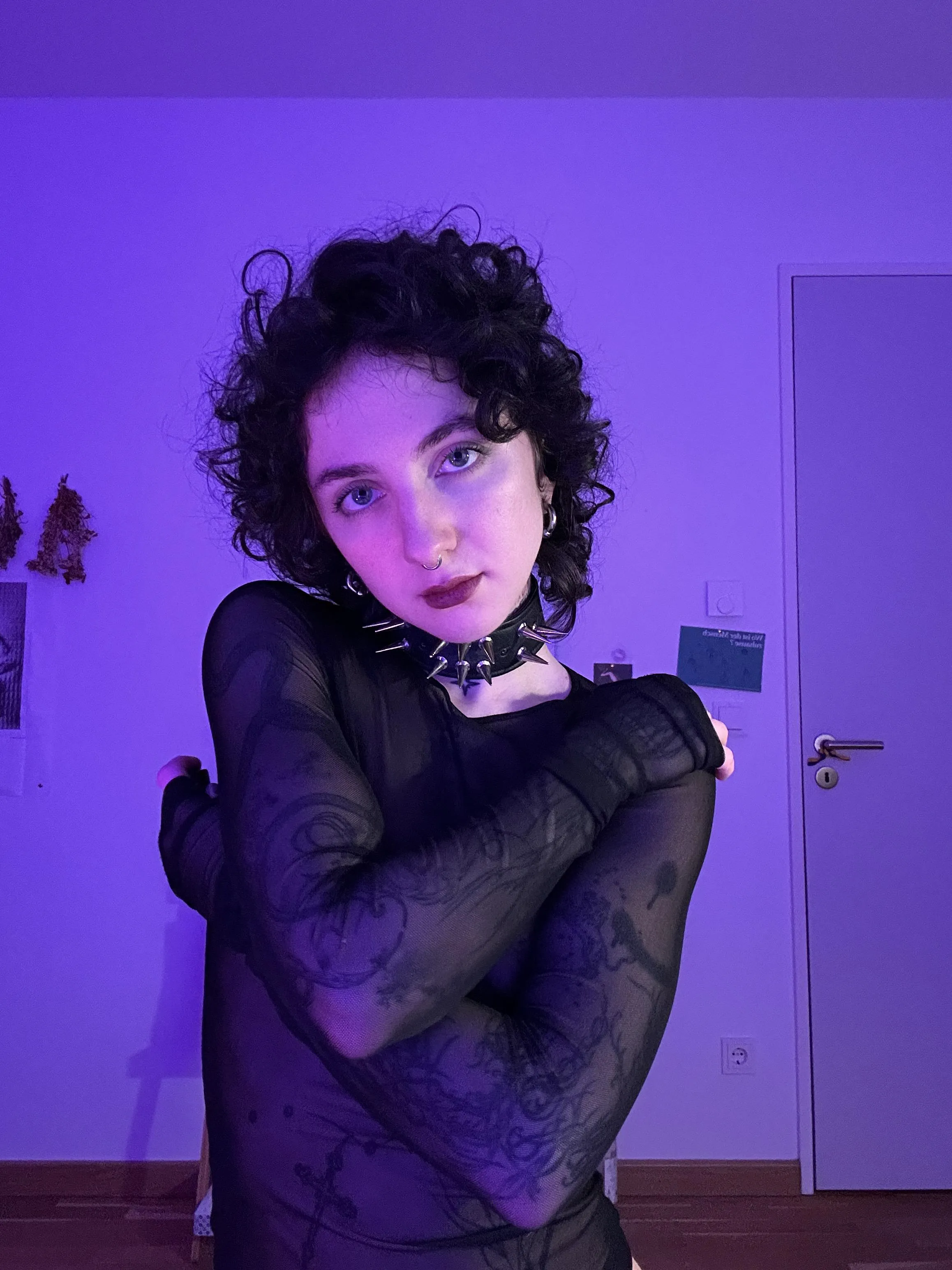 Do you like girls on a leash or do you just not care?