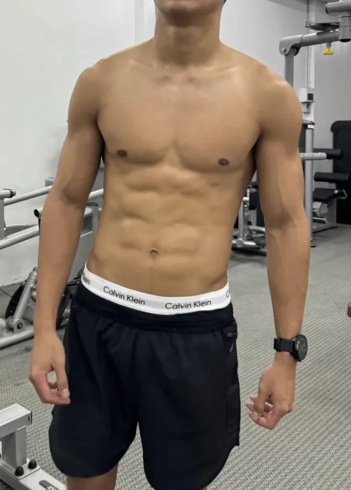 eight packs show off