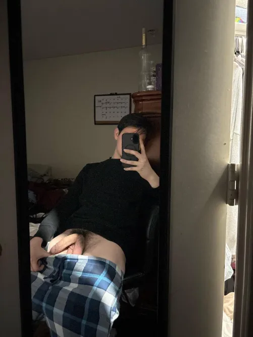 Game or play with my dick ?