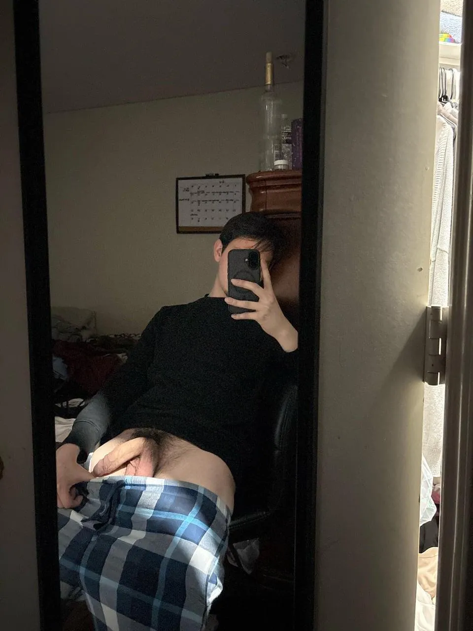 Game or play with my dick ?