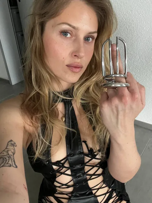 I bet i can make you cum even when you're locked in this cage I bet i can make you cum even when you're locked in this cage