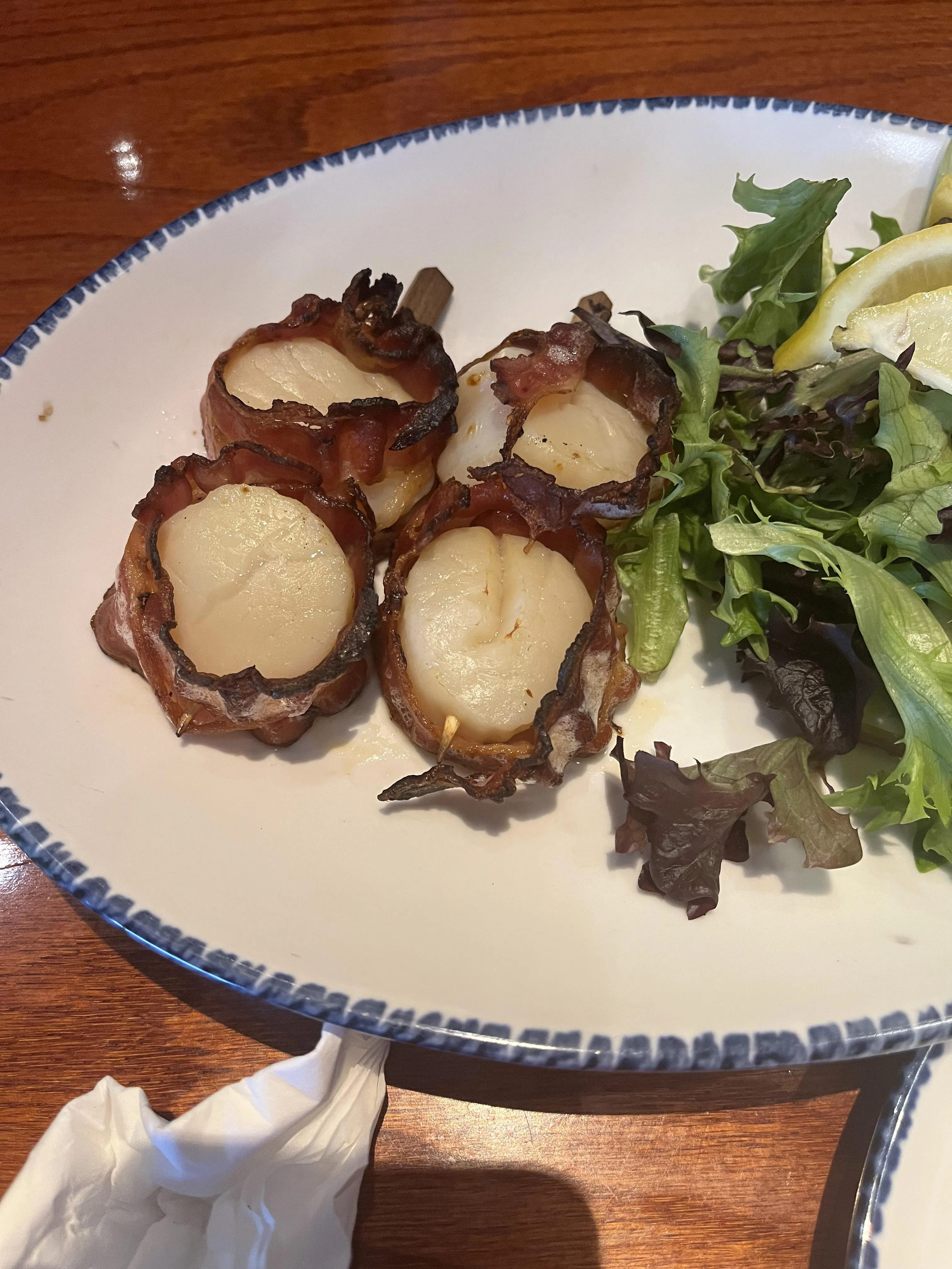 I feel like these should be a little snack! Scallops wrapped in bacon, mmmm. What are some of ur favorite little snacks? I like pigs in a blanket, Mac and cheese, and charcuterie boards! Mmmm