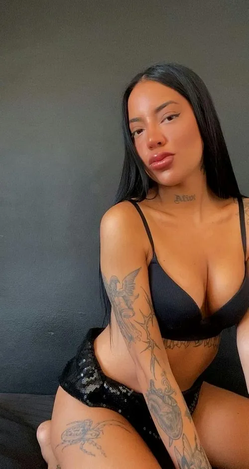 imagine me leaning in you so close, whispering, don’t hold back, what happens next?