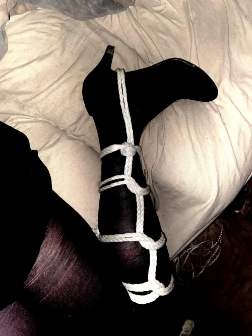 Leg 🥰( selfbondage )