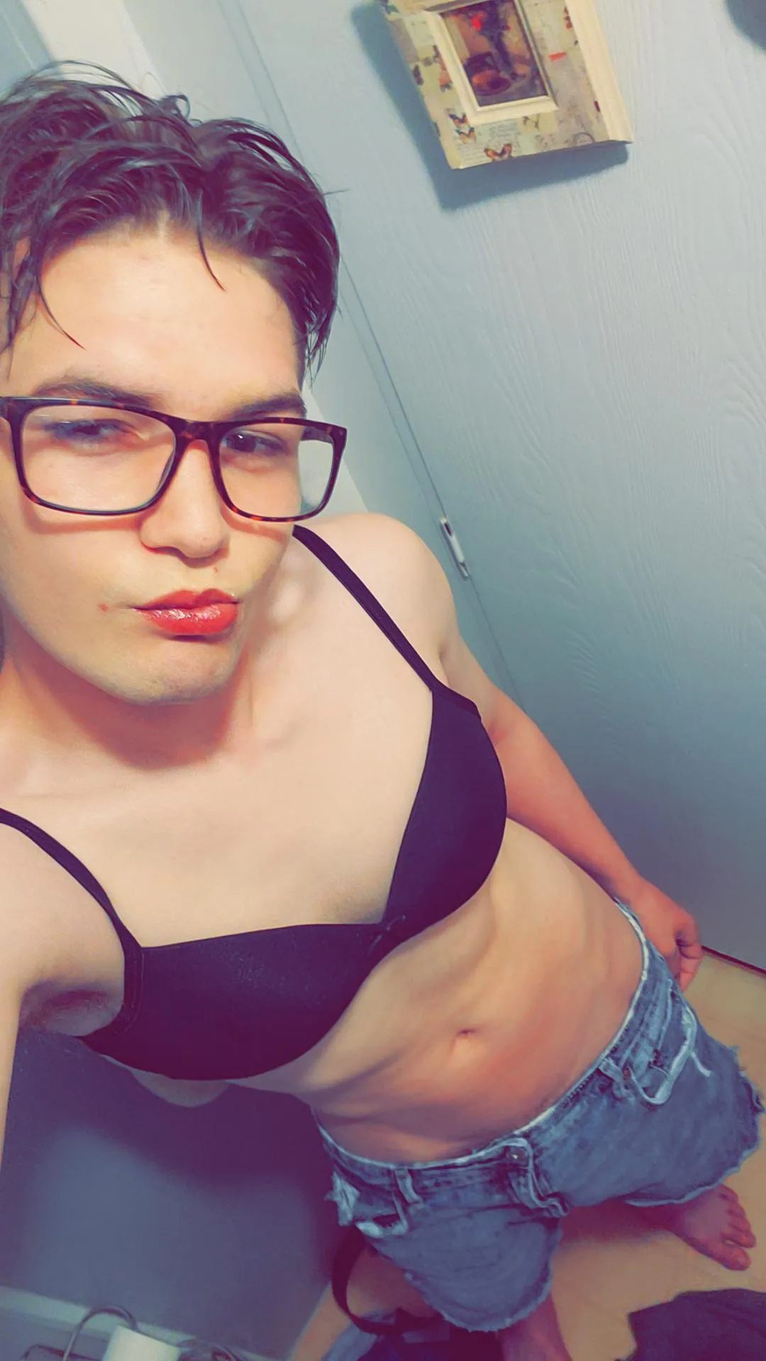 M19 Looking for Someone Who Can Host & Pick Me Up from wellton – I Know I’m Far, But I’m Down to Meet