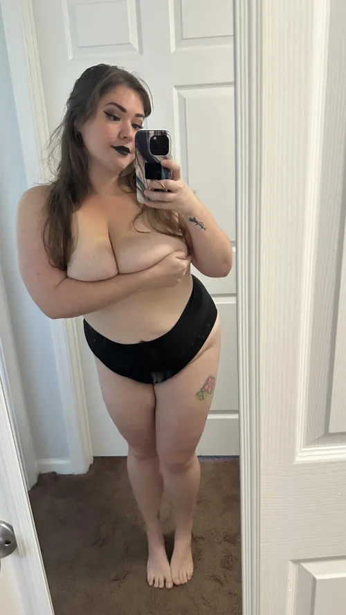 She cute sometimes 🍯