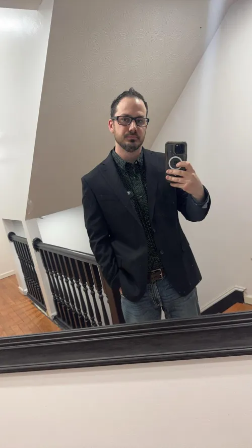 Single M in town 3/10-3/13