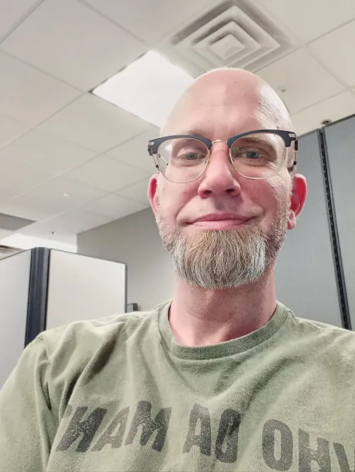 45 M4F Not Your Average Guy, Looking for Chat, Dates or Meetings