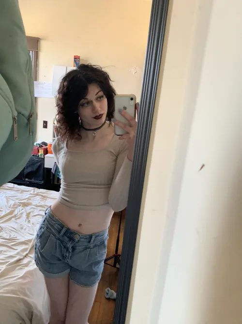 All i want to do is smoke, and fuck. Who's down?