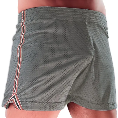 At the gym: More Common??