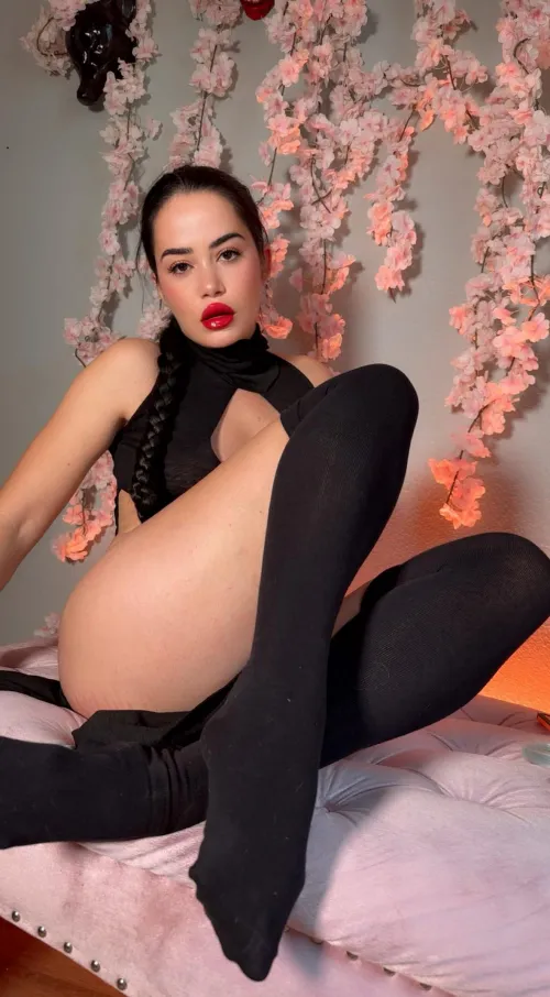 Black always make the scene more interesting