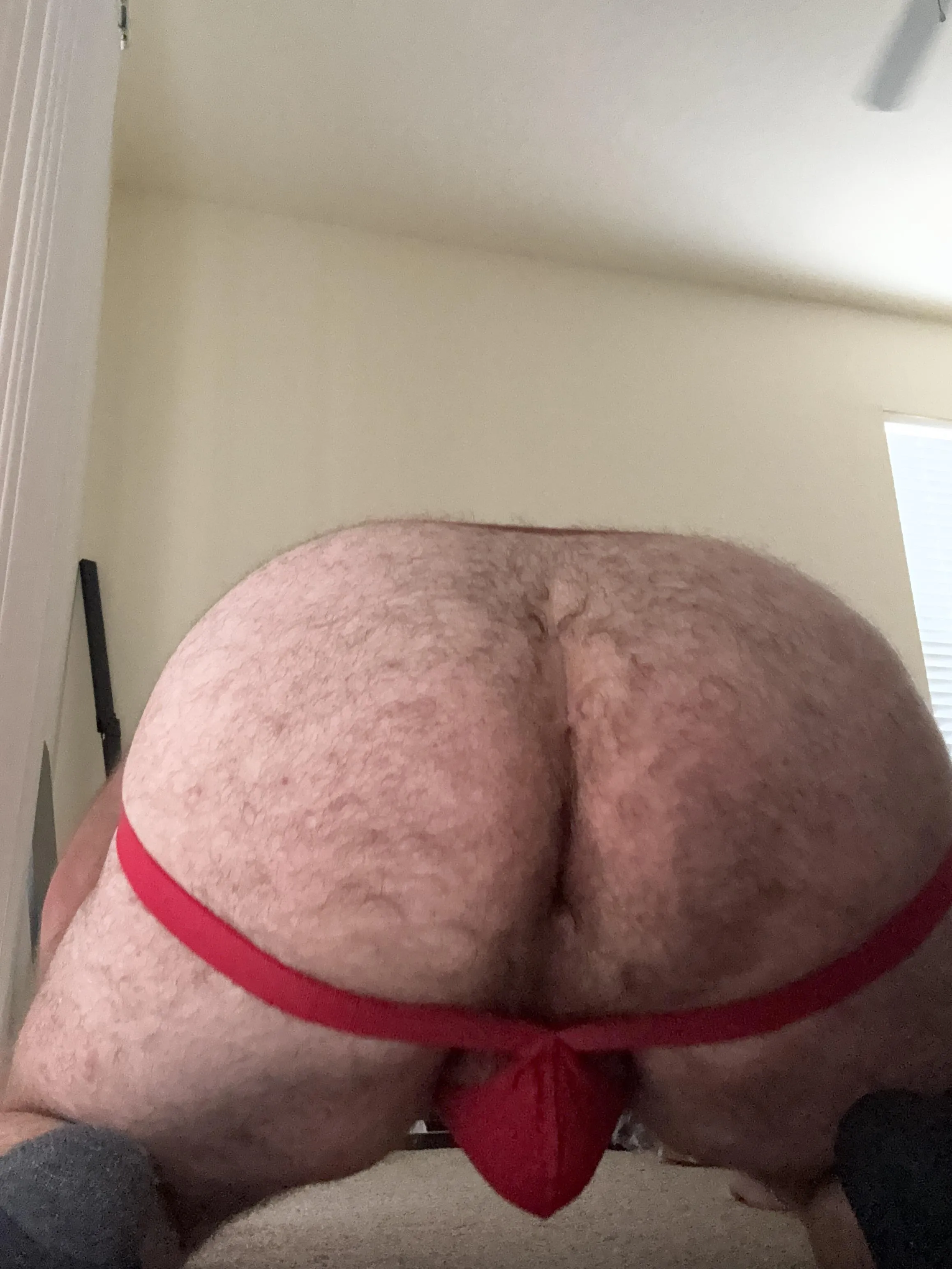 Feeling thick and breedable today 🍑