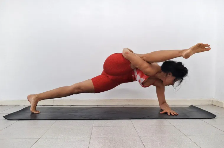 Flexibility in the body and in the content. Do you dare?(oc)