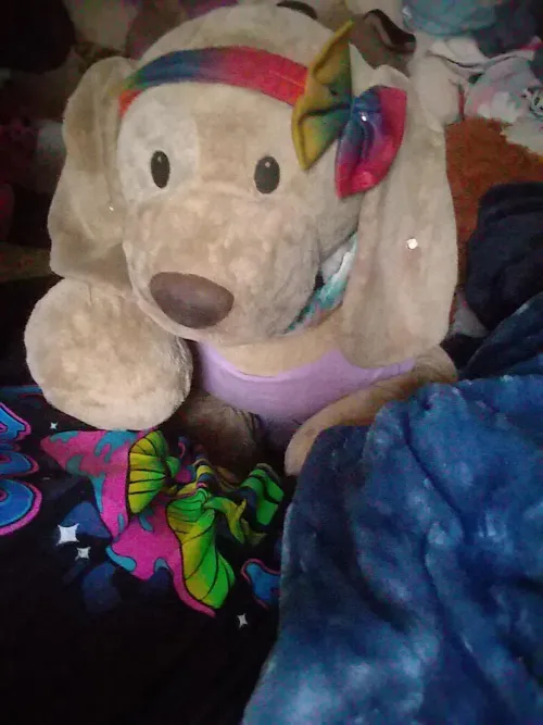 Happy monday, make sure to give your favorite baby some treats! Nate & Daisy Mae ❤