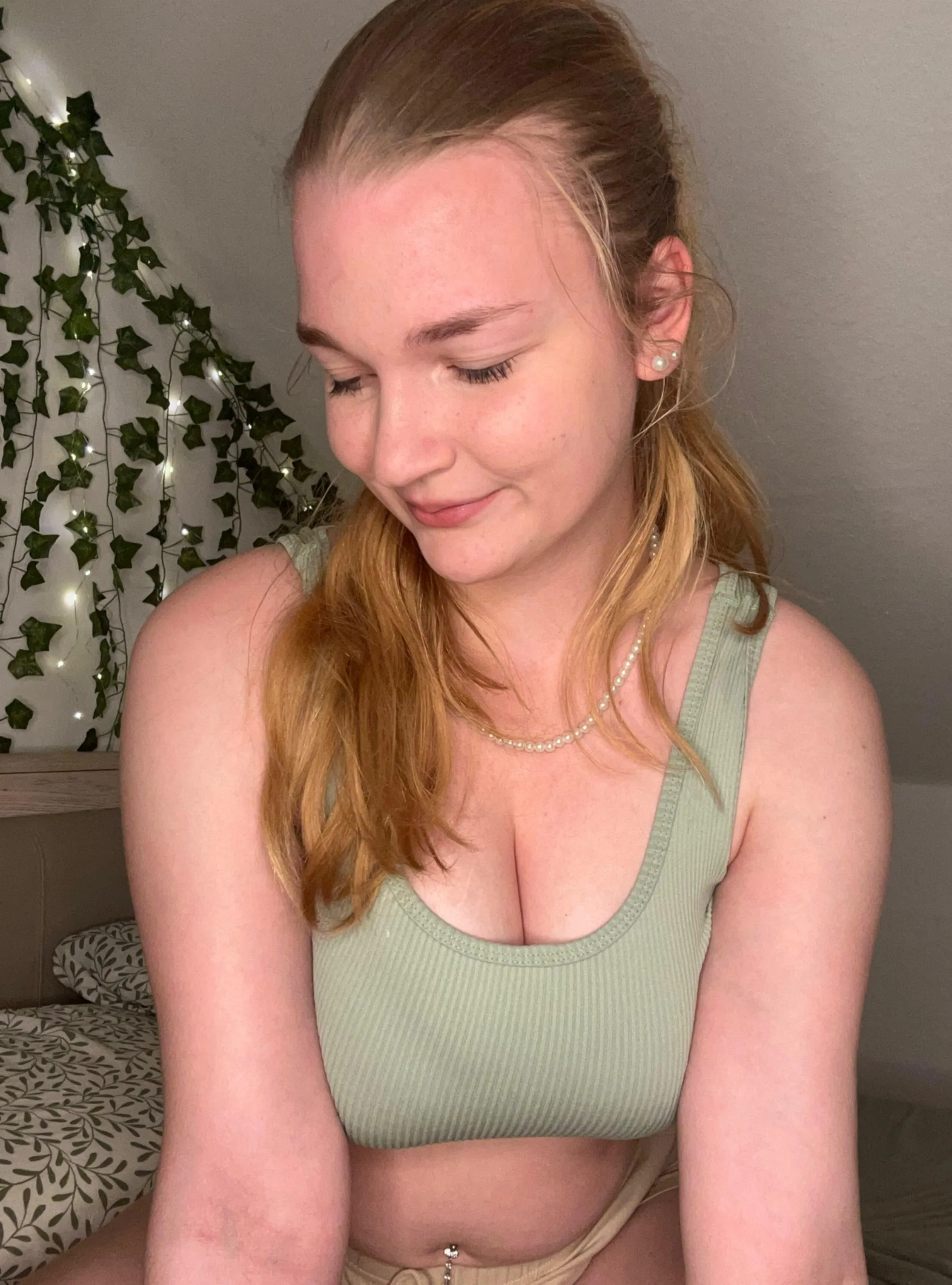 If I were your girlfriend I would send you pictures of myself every day