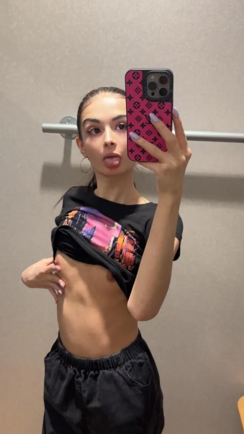 wanna play with me 🎀 🍭