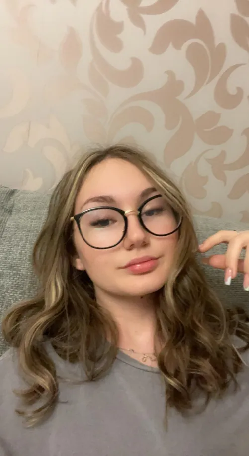 Would love to have fun! klk, lovingmaple