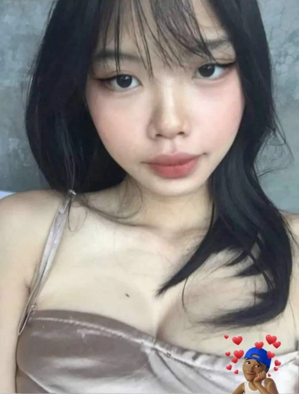 do y'all like a little cute asian girl like me?