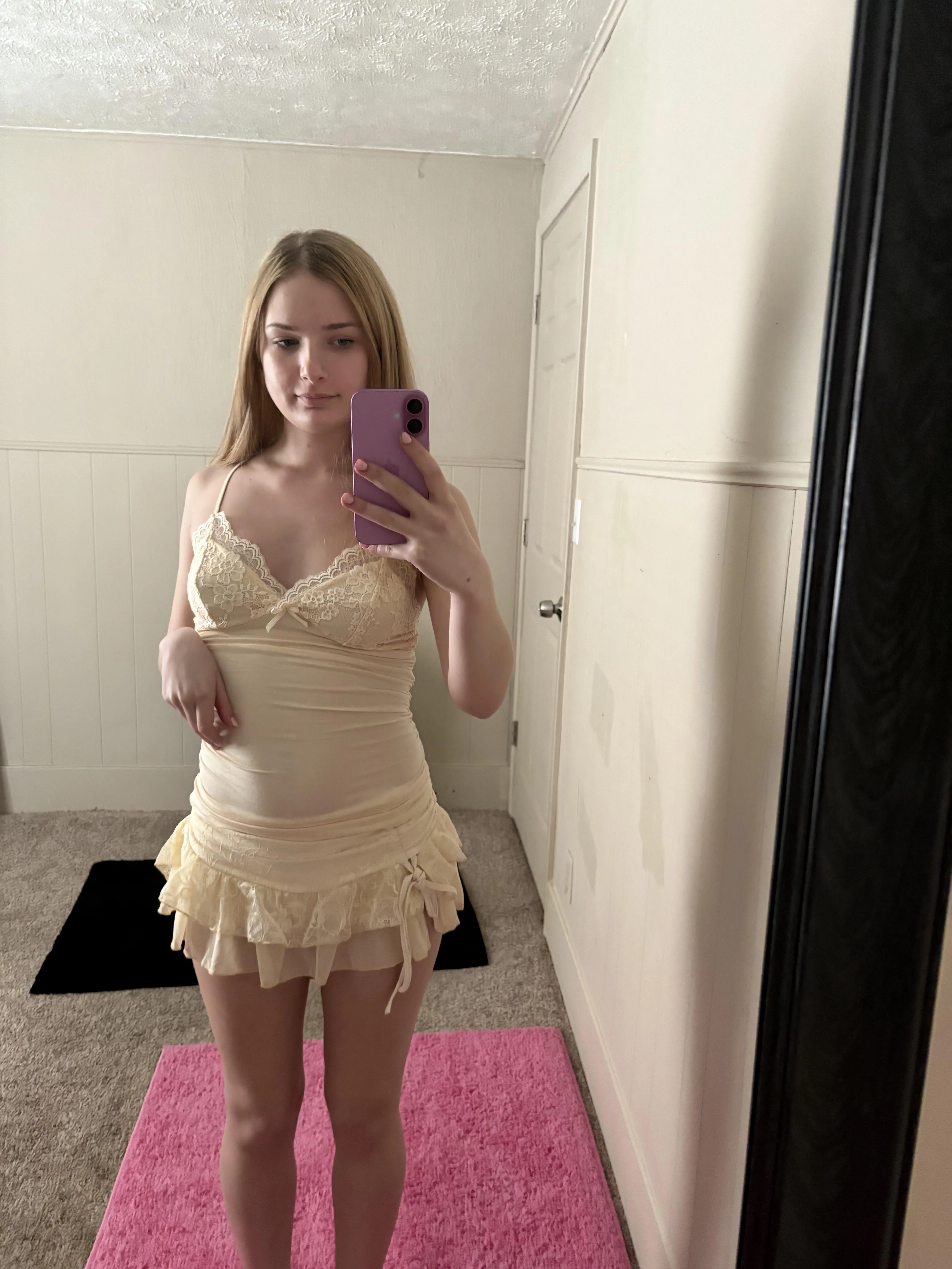 Do you like this color on me?