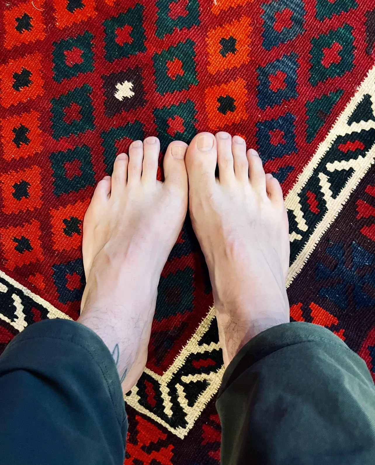 Everyone is always begging me to post more tops so here you go freaks😈