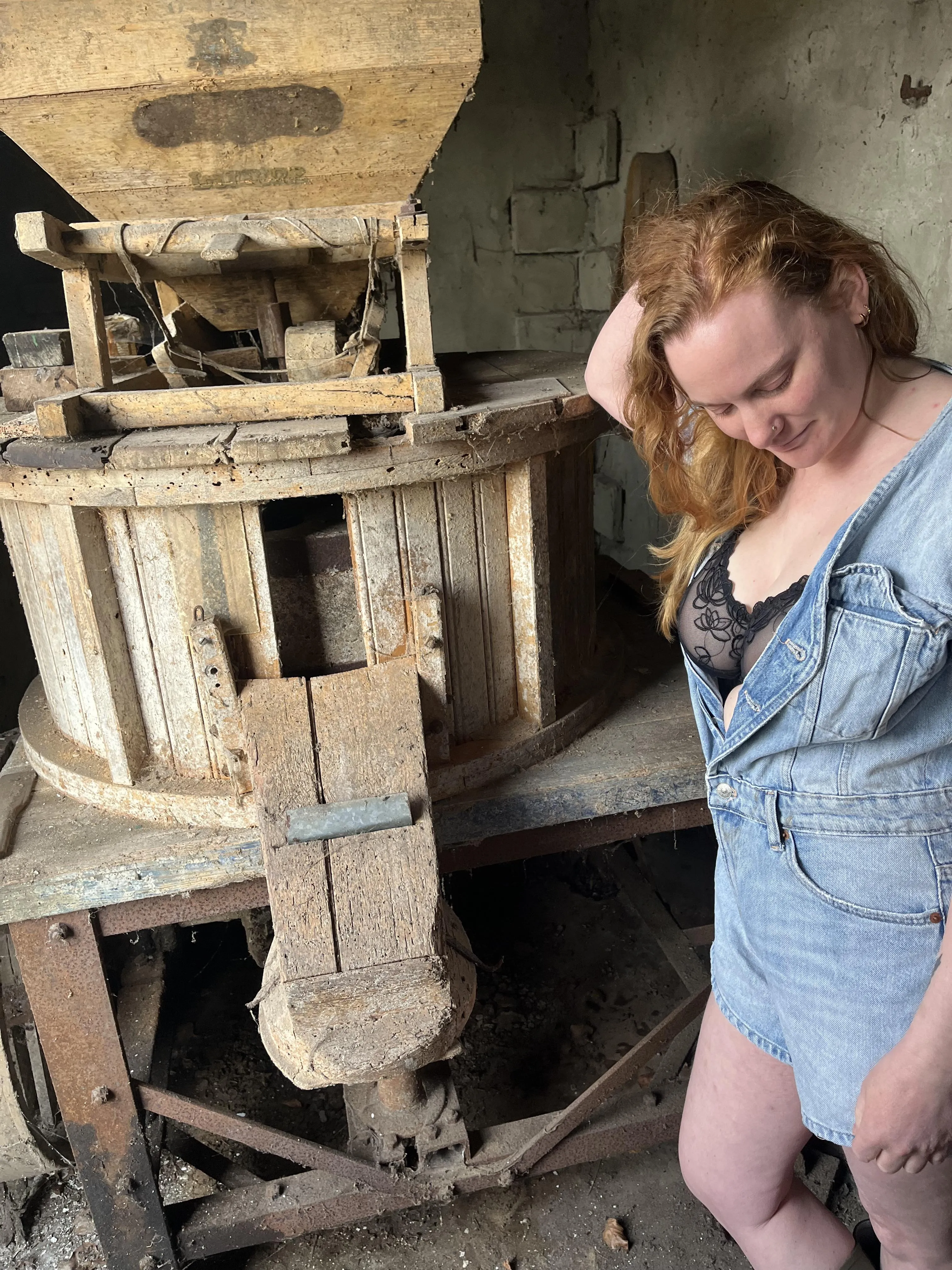 Grinding grain… but what if I need someone to grind me instead? 😈