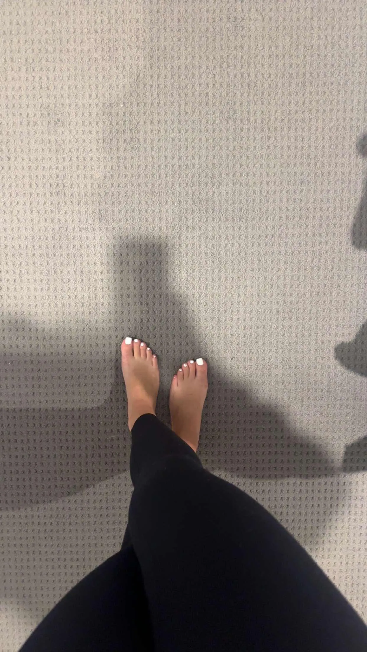 Horny for feet to beat your meat