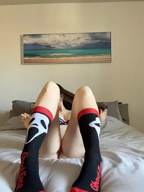 I am a pervy Amazon [DropBox][MV] purveyor with delicious fet content[JOI][SPH][CEI][FEET] [PEE]while I dabble in [BG][SOLO][DP]videos I also offer [SEXT][PANTIES][USED TOYS] for all your kinky needs