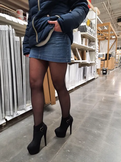 I love shopping in pantyhose and mini skirts