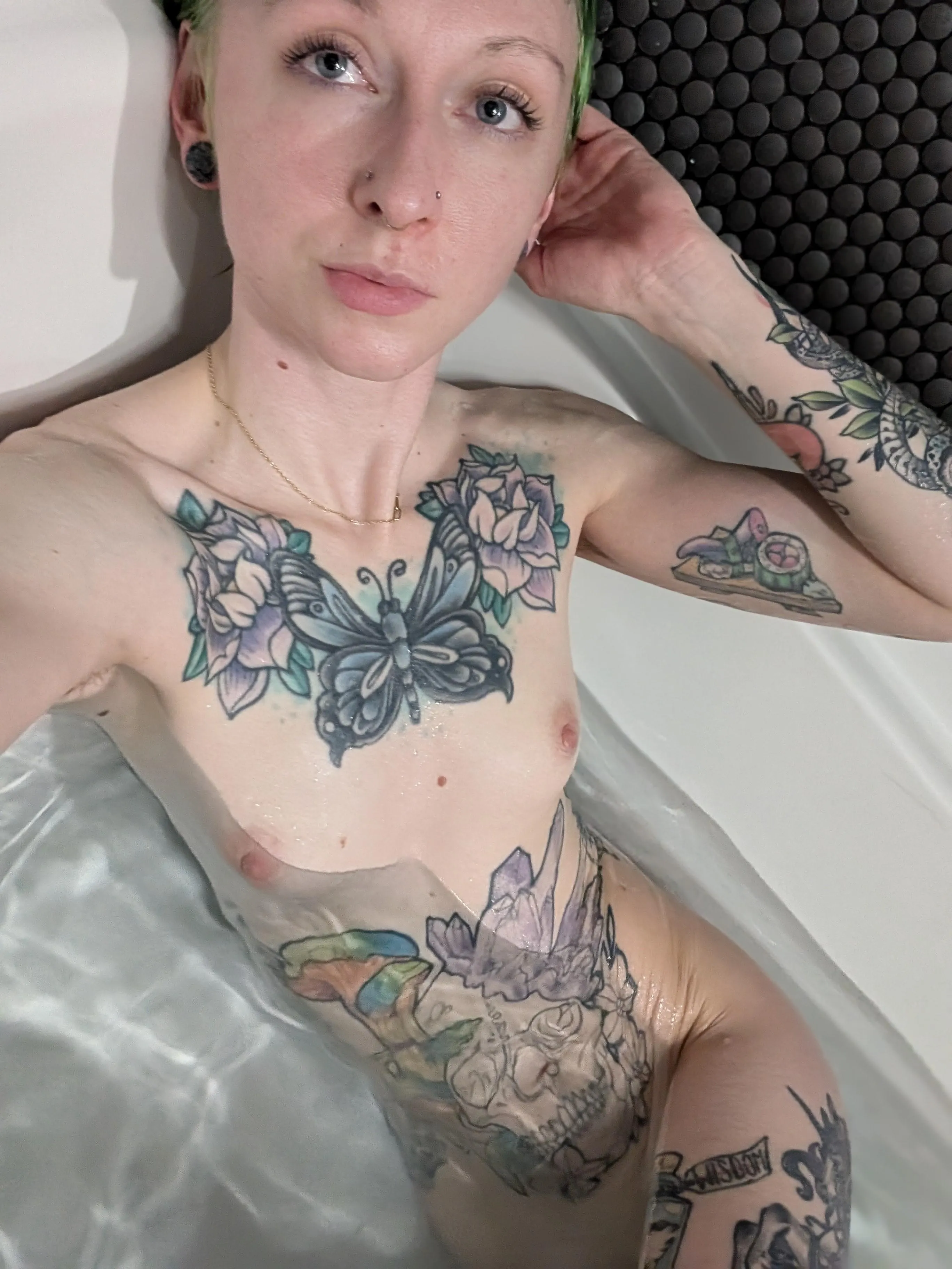 I see a hot boyish babe in your future