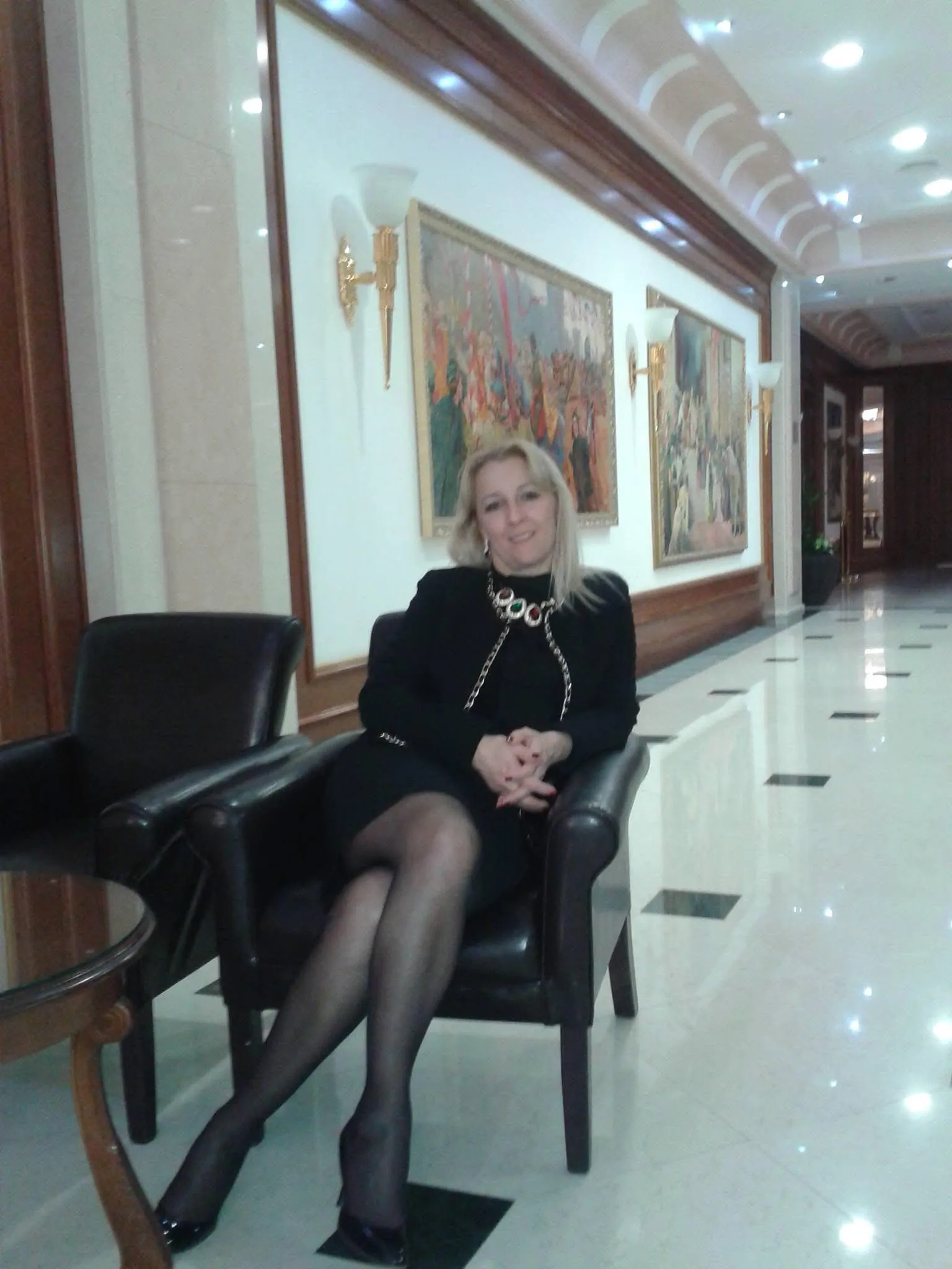 Milf with pantyhose!!!