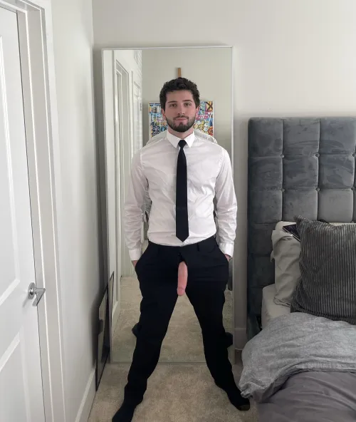 Oops I forgot to zip my fly 😅