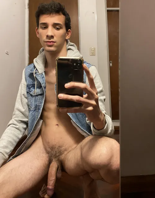 Someone wanna suck this dick