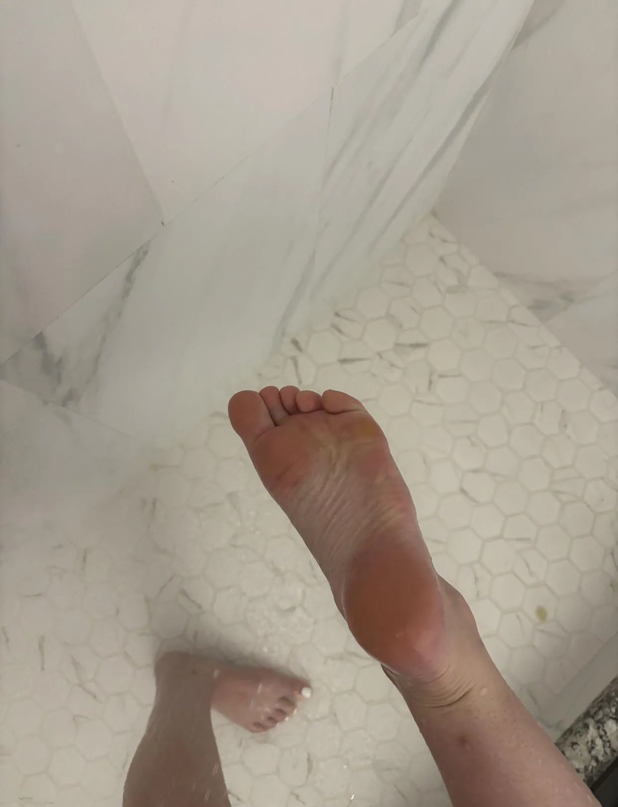 Will you wash 🧼 my feet 🦶 in the shower 🚿