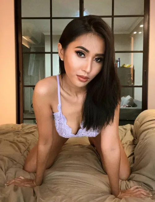 Do you feel yourself falling as I use my beauty to captivate and seduce you?