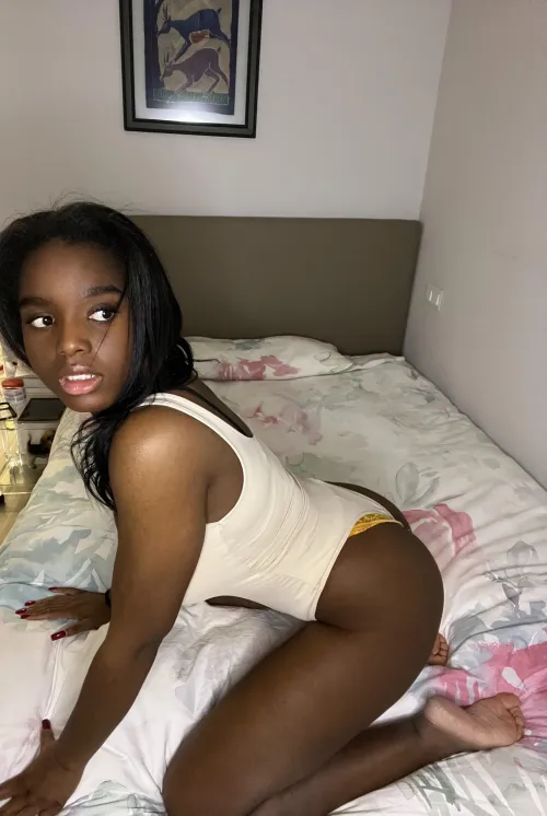 everything looks better naked