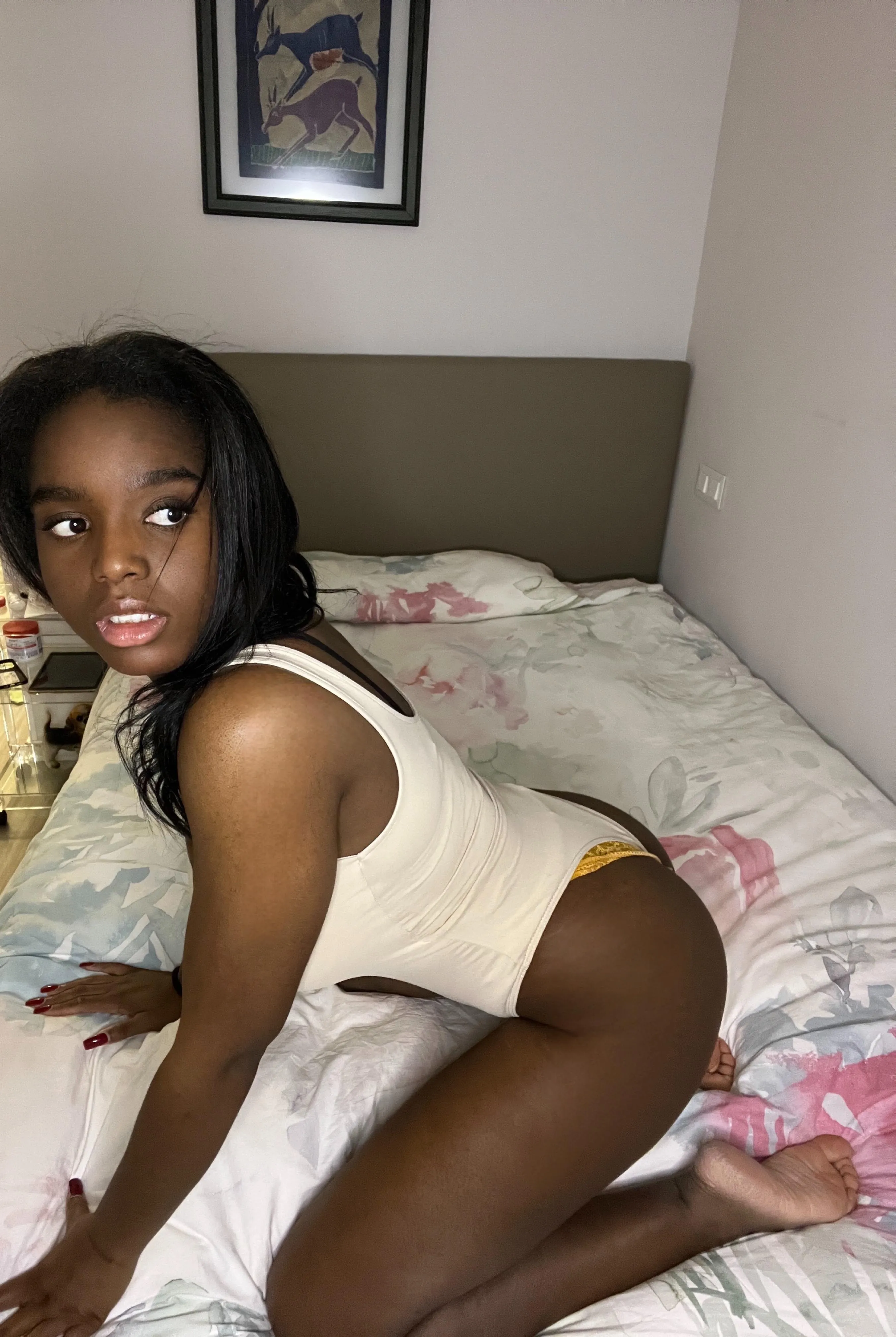 everything looks better naked