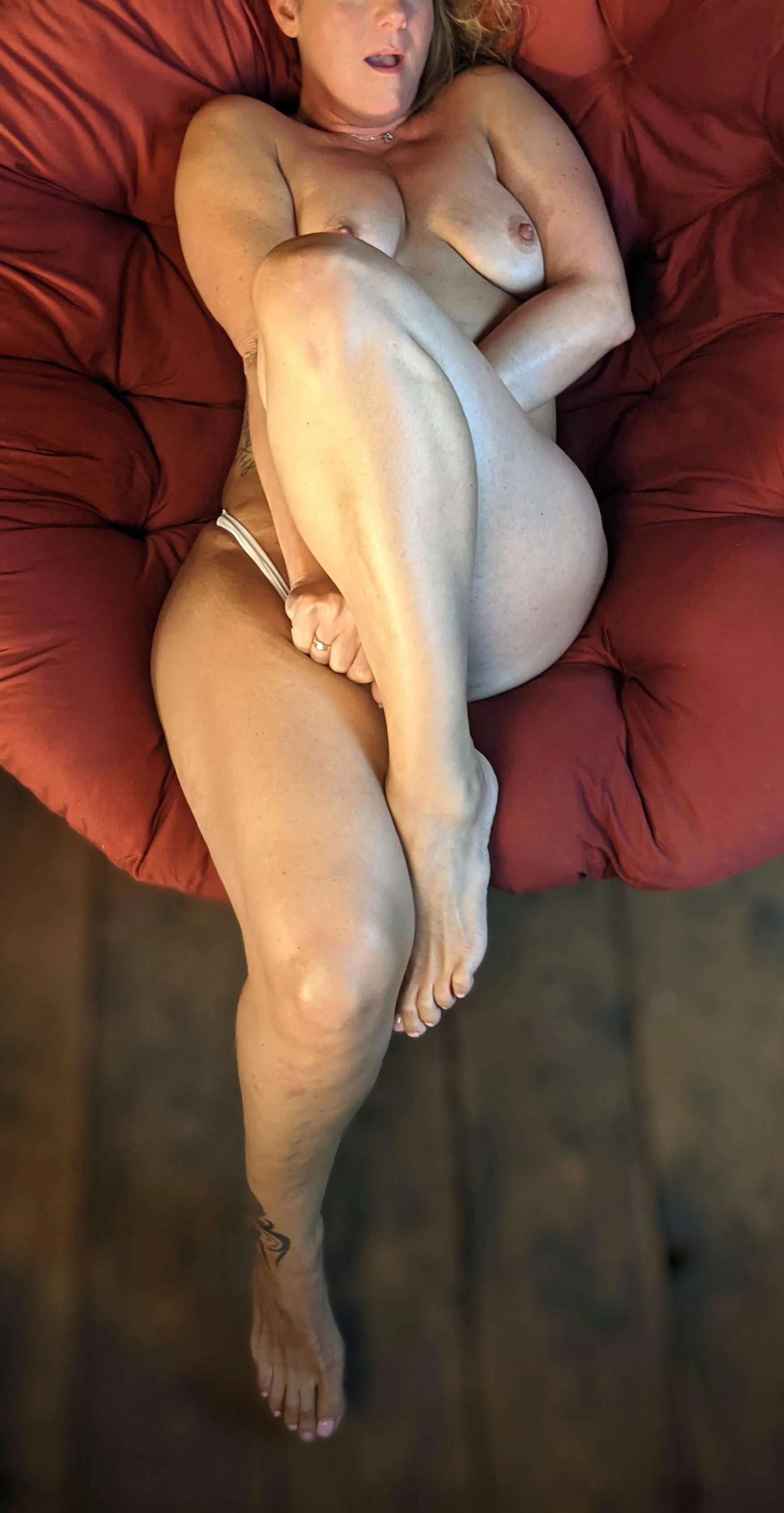 Horny 48 year old MILF