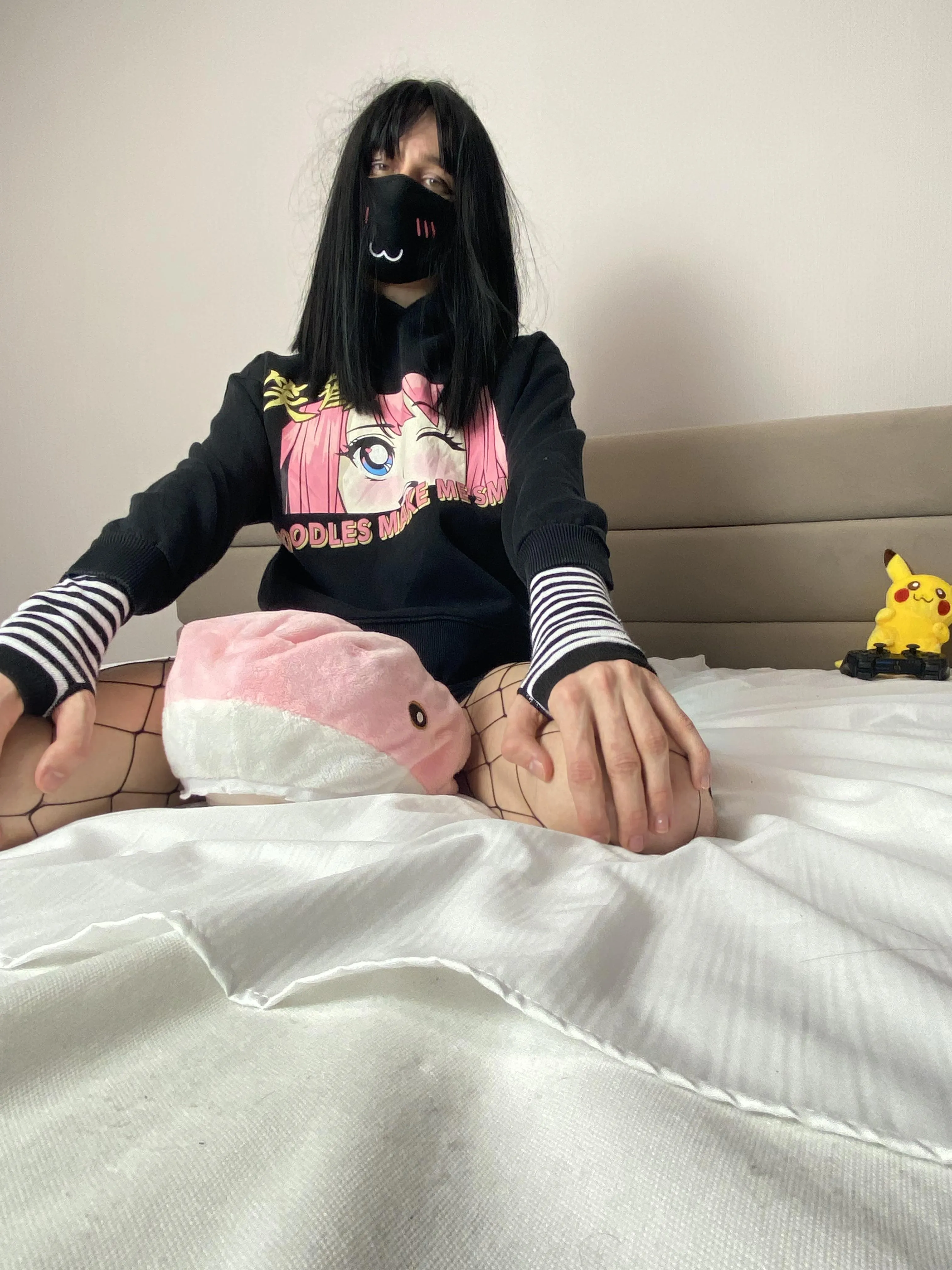 I am riding this shark, but I would like so much to ride your dick. Please let me. Please 🥺