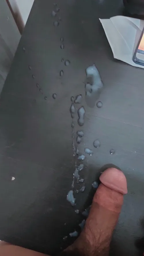 Just released my loads out of my cut cock 💦