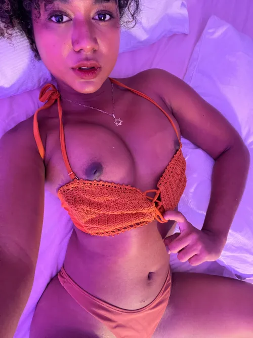 Revealing my Ebony boobs ;)