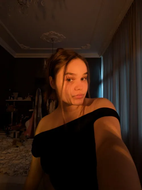 21yo domme ready to guide you trough your first findom experience 💕