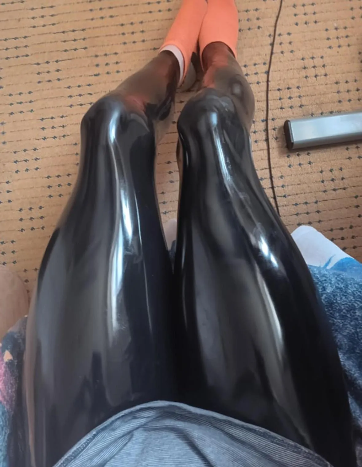 27 [F4M] comfy little outfit to wear around the house today