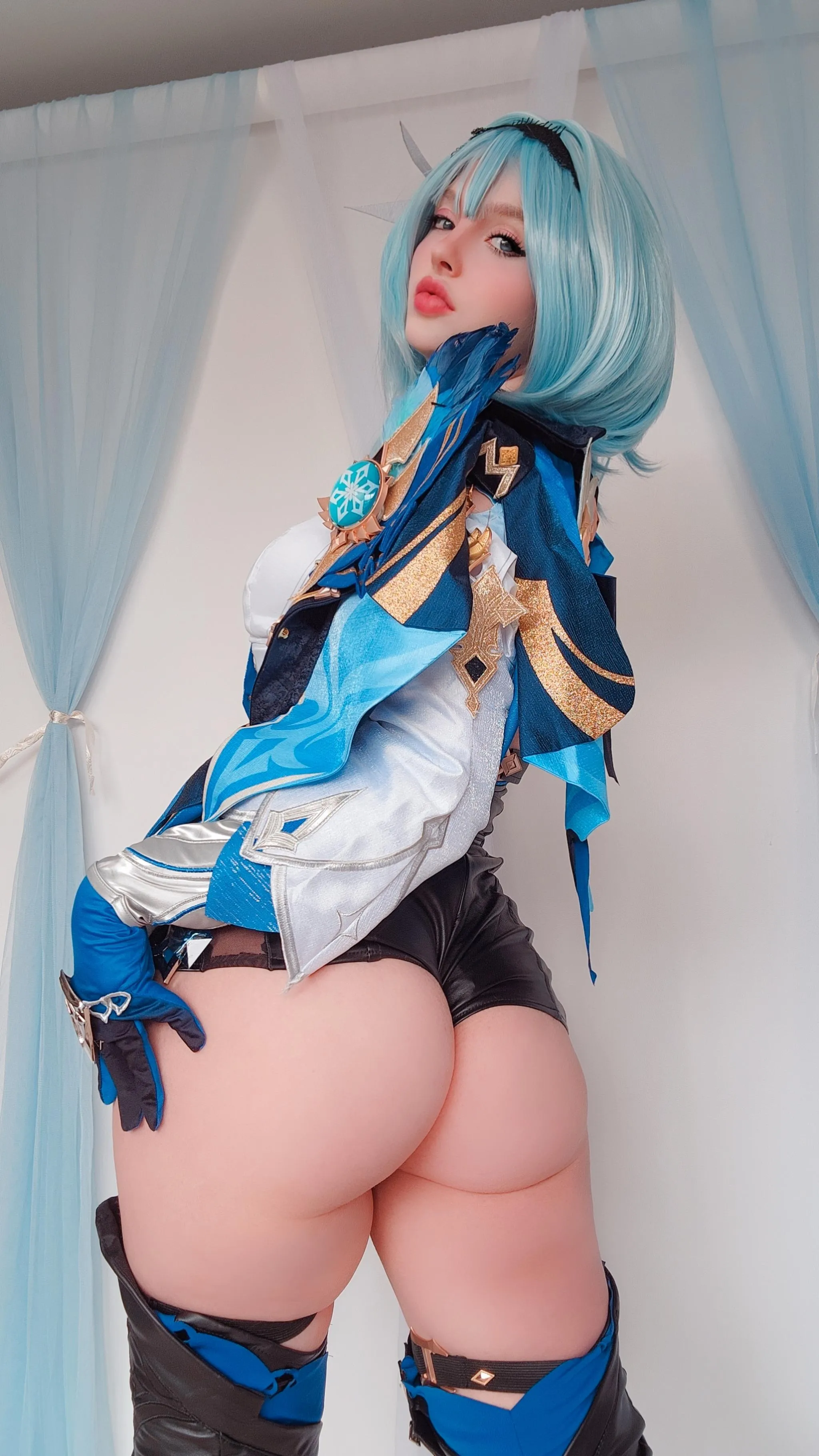 Eula Cosplay (Evie Lee Mikomin)